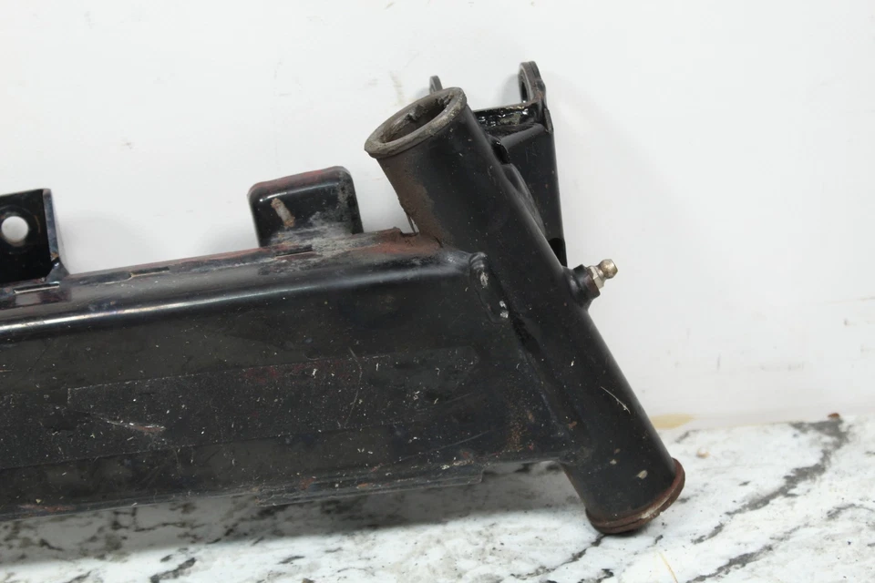 Yamaha Mountain Max 700 1998 brazo de arrastre derecho 8CS-2382F-02-00 Foto 2 de 4