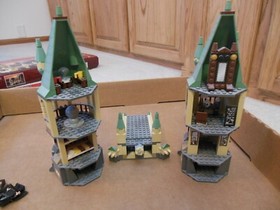 LEGO Harry Potter Deathly Hallows Hogwarts (4867), used complete manual and box