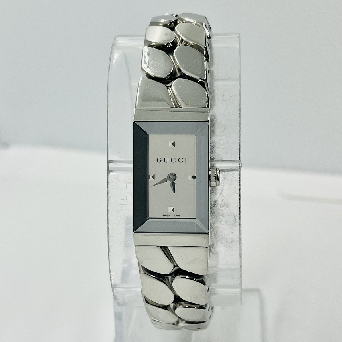 GUCCI G-Frame Women's Silver Mirror Dial 14mm Rectangle GUCCI G-Frame Women's Silver Mirror Dial 14mm Rectangle