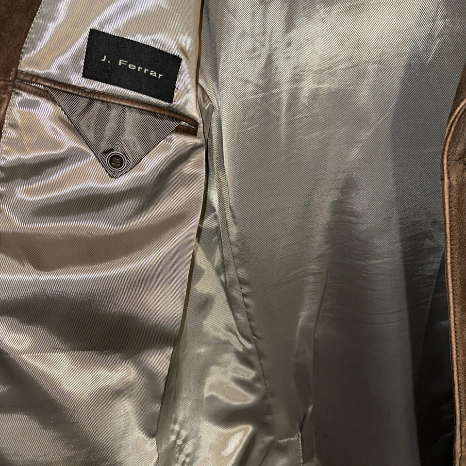 Jaqueta de Couro Marrom Vintage Masculina, J.Ferrari, 3 Botões, Tamanho Grande - Imagem 3 de 4