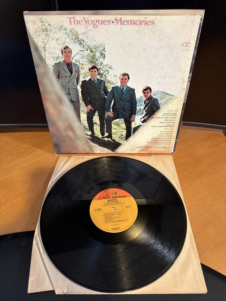 Memories, The Vogues, Vinyl Records LP B6 VG+ - Image 2 of 2