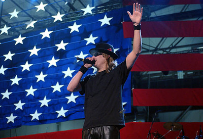 Kid Rock at Ramstein Air Base in Germany Saturday Dec 8 for United- Old Photo 33