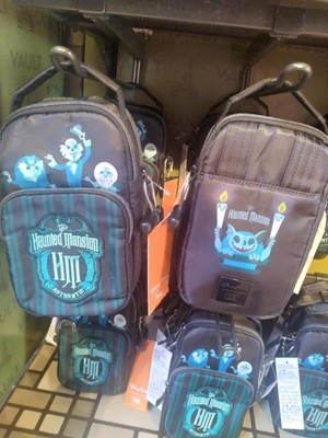 Disney Parks 2024 Lug Haunted Mansion Hitchhiking Ghosts  display picture 2