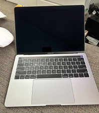 Apple MacBook Pro 13" 256GB SSD, Intel Core i5 8th Gen., 1.4 GHz, 16GB Laptop