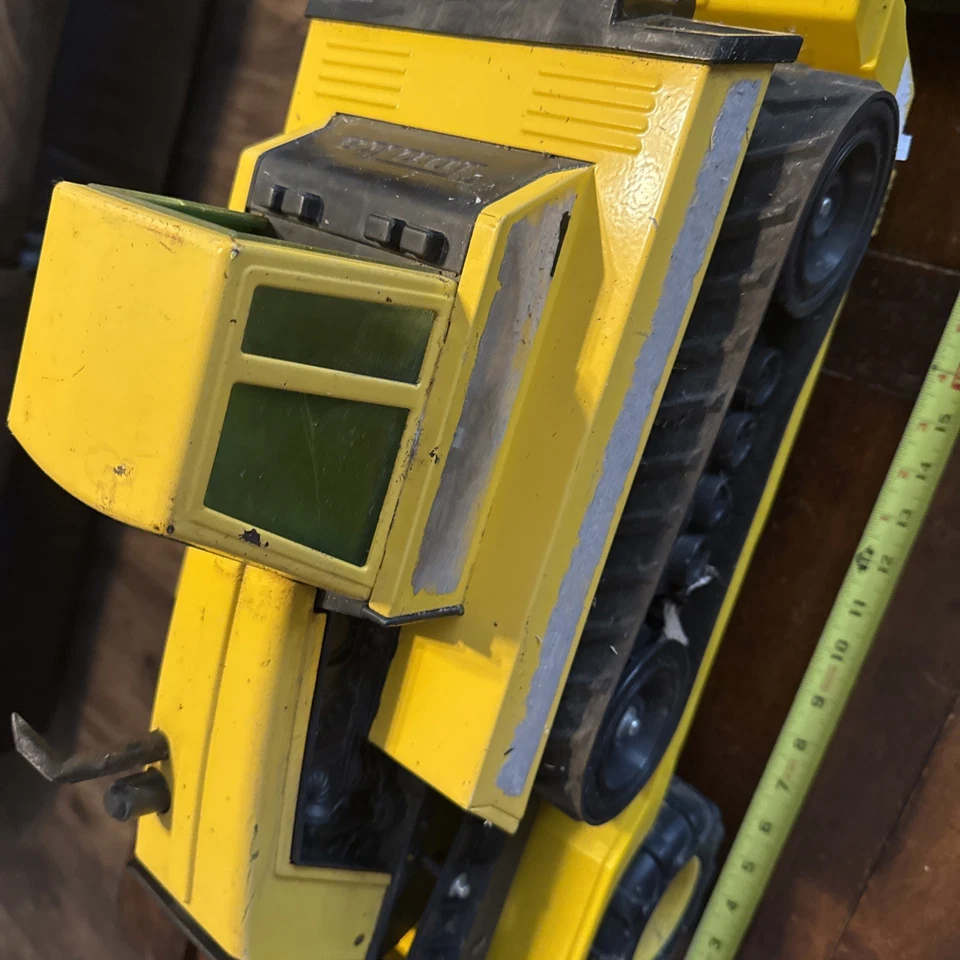 Винтажный 1992 Tonka Mighty дизельный трактор и прицеп с бульдозером - Изображение 4 из 4