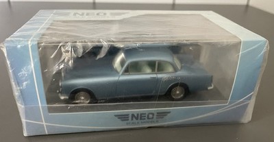 Neo Scale Models NEO43415 - 1:43 Alvis TD 21 Saloon LHD Metallic Blue Sealed MIB