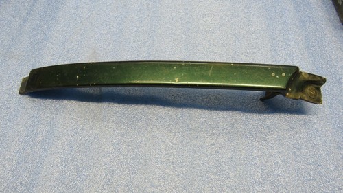 Audi 100 A6 C4 - Zierleiste BLENDE unter Scheinwerfer LINKS / 4A0853207B