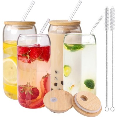 Vier Cocktailgläser 500 ml mit Deckel und Strohhalm