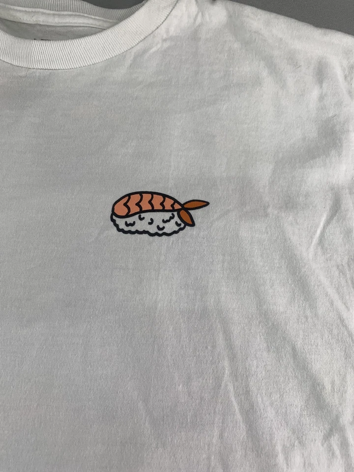 Camisa Vans Para Hombres Mediana Blanca Sushi Gráfico Camiseta Comida Japonesa Patín Gráfico Raro Foto 4 de 4