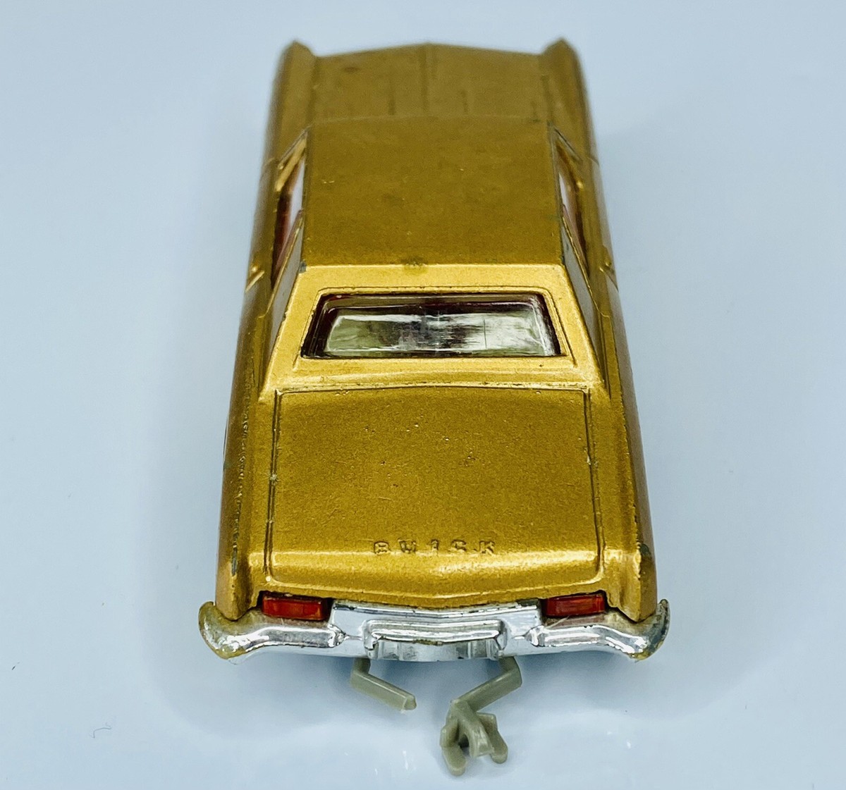Corgi Toys 245 Buick Riviera metallic gold 1/43 scale 5.5