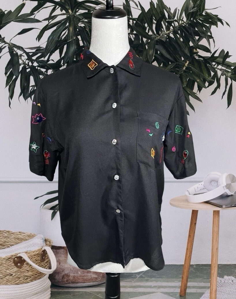 Vintage Whimsical Embroidered Jewel Button Down Blouse Small