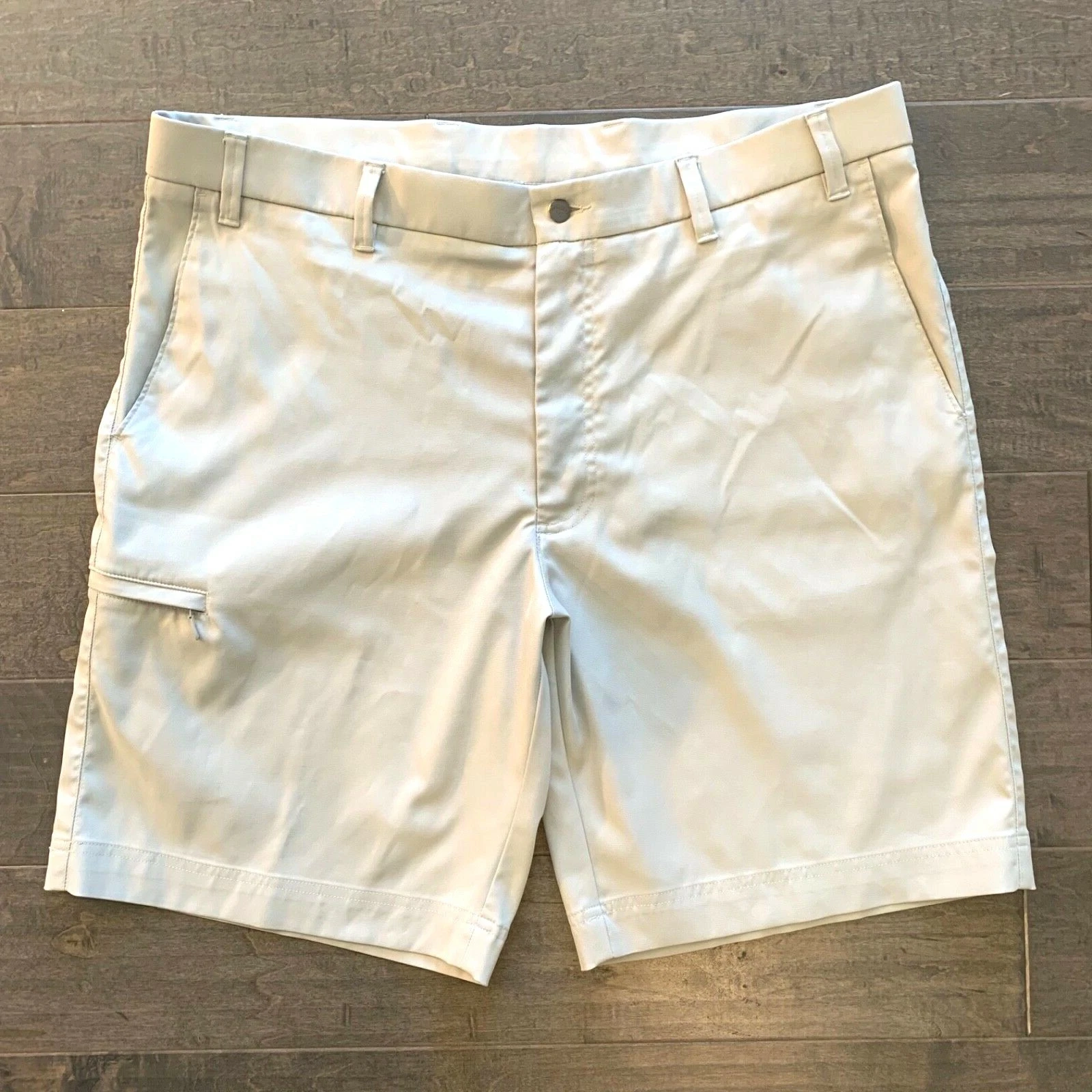 Callaway Opti-Dry Golf Cargo Shorts Stretch Waist Zip Pocket Long Beige 40 EUC