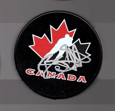 BRENT SEABROOK CHICAGO BLACKHAWKS TEAM CANADA SIGNED AUTOGRAPHED PUCK COA