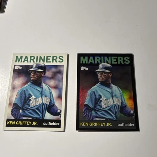 Topps Ken Griffey Jr. Seattle Mariners MLB 2000-2010 Baseball 2 Card Lot