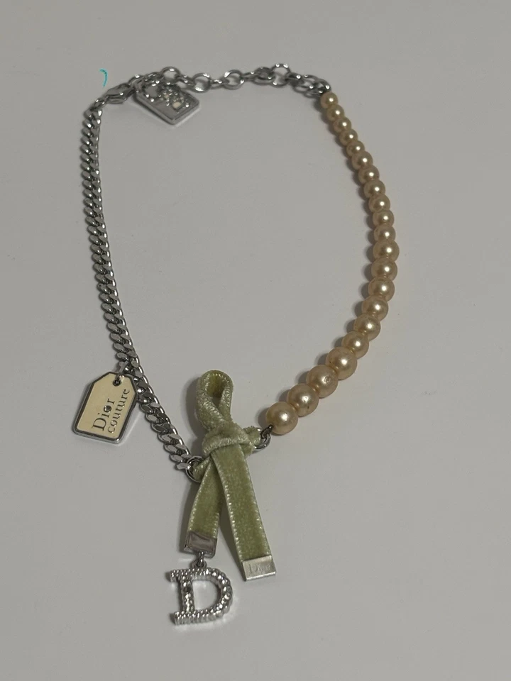 Collar de perlas Christian Dior de John Galliano de colección Foto 2 de 4