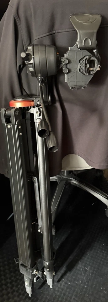 Celestron StarSense Explorer DX 130AZ Reflector Telescope Set - Image 2 of 4