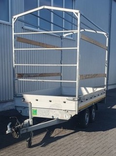 Eduard Tandem Hochlader 2.000 kg mit hohem Spriegelgestell
