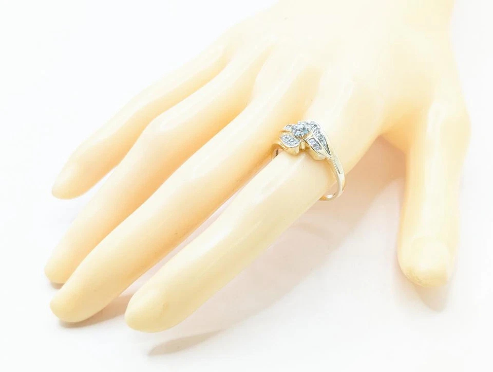 Anillo de derivación en forma de curva S con racimo de diamantes de 2,9 g de oro amarillo macizo de 10 quilates talla 7 Foto 2 de 4