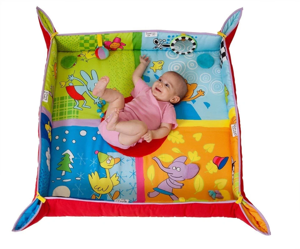 Taf Toys 4 estaciones alfombra de actividad para bebés con bola de traqueteo, mordedor y espejo seguro para bebés Foto 2 de 4