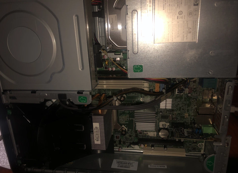 HP Compaq 6005 Pro SFF | 2.80GHz AMD Sempron 145| 2Gb | 250gb HDD | DVD-RW - Image 3 of 4
