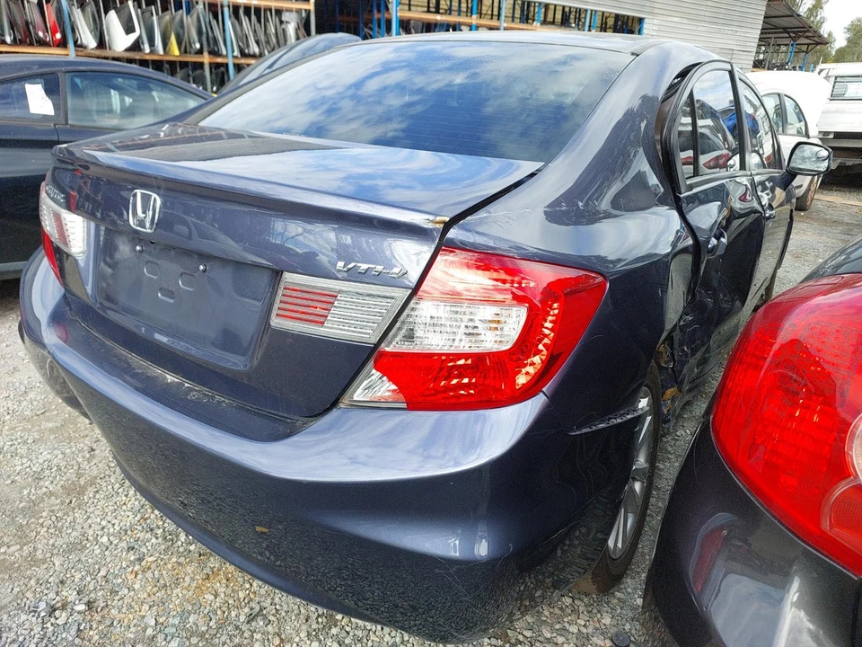 HONDA CIVIC 9TH GEN 04/2014-04/2016 LEFT HEADLAMP VTi-L/SPORT Sedan 29022 - image 2 of 4