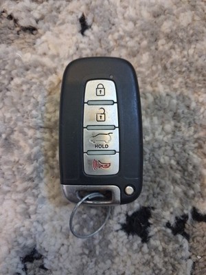 OEM ELECTRONIC REMOTE SMART PROXIMITY KEY FOB FOR 2009-2012 KIA SORENTO 