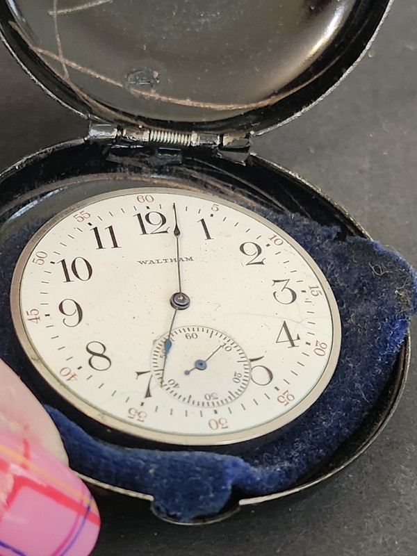 Vintage A.W.W. WALTHAM, MASS 17 Jewels Pocket Watch Movement Parts Only Comes...