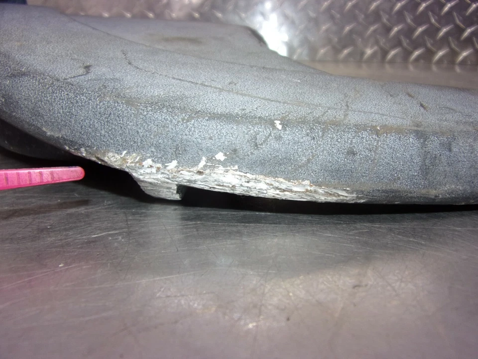 637 A VICTORY VISION TOURING 2010 OEM ESTRIBA TRASERA IZQUIERDA  Foto 2 de 4