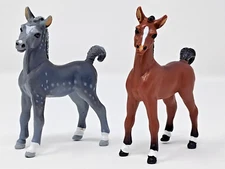 Arabian Horse 1997 Safari Ltd set of 2 brown & spotted grey foals 3" tall