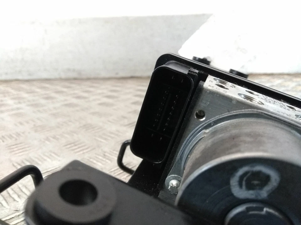 Kawasaki Z1000SX ZX 1000 2018 WJF bomba ABS 16082-0774 Foto 3 de 4