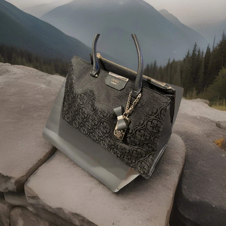 GUESS Ryann черный большой чехол Дамская сумка JQ668323 - Изображение 2 из 4