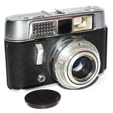 Voigtländer Vito CL w/50mm f/2.8 Lens + Lens Cap