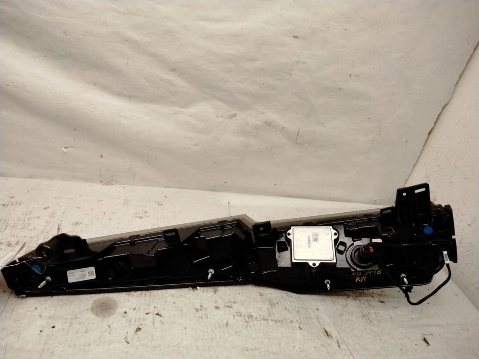 Passenger Right Cadillac Escalade ESV 2024 Tail Light 2946145 - Image 2 of 4