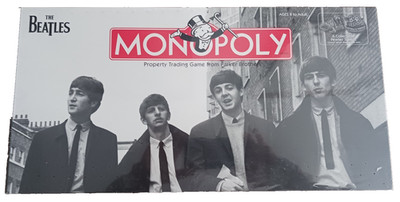 THE BEATLES MONOPOLY COLLECTOR'S EDITION 2008 BRAND NEW SEALED BOARD GAME!