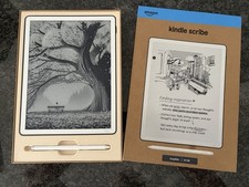Amazon Kindle Scribe 11  Black & White Front ...
