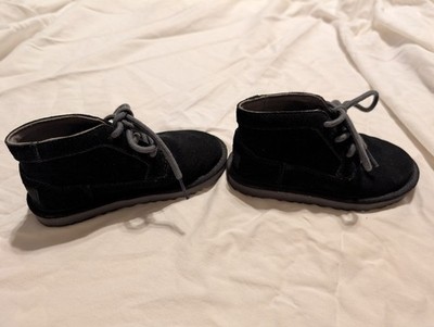 UGG Derrick Boots Youth Kids Boys Size 11 Black Suede Sheepskin 1010269K