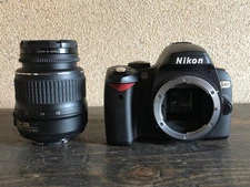 Nikon D40X SLR Camera (Lens Set) Canon AF-SNlKKOR18-55mm Tested and working