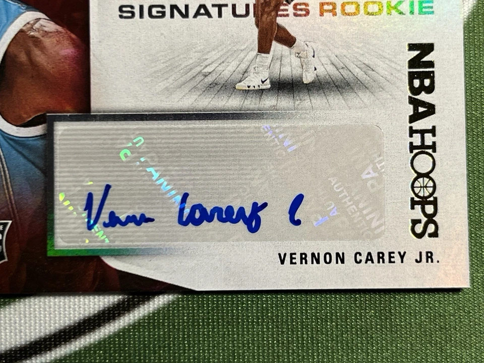 2020-21 Panini NBA Hoops - Vernon Carey Jr Hot Signatures Rookie Auto Hornets - Image 3 of 3