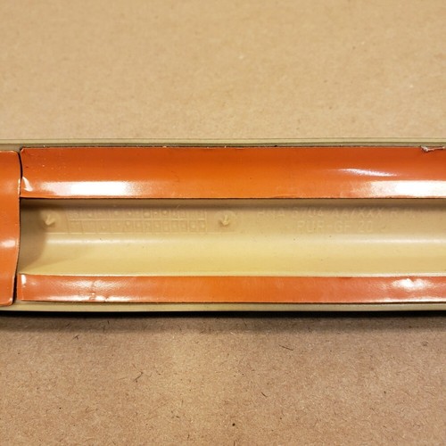 98-03 Jaguar X308 XJR XJ8 RH Passenger Side Front Fender Moulding HNA5704AA NOS - Picture 7 of 11