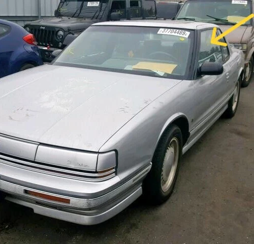 Oldsmobile Toronado : 1990, 1991, 1992, Left Driver Front Door Glass - Image 2 of 4