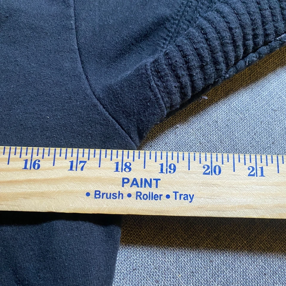 Chaqueta acanalada de vellón con cremallera completa True Religion para mujer talla grande negra ligera Foto 4 de 4