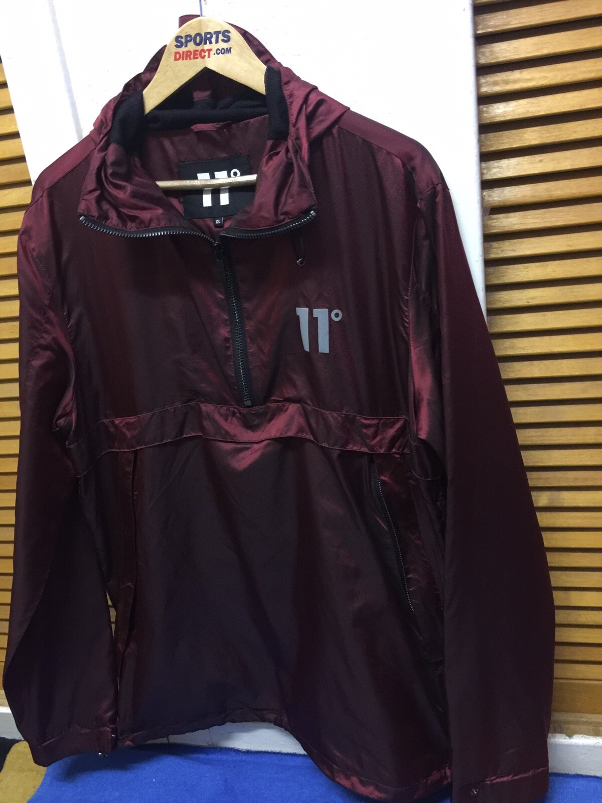 11- DEGREES — MENS - HOODED 