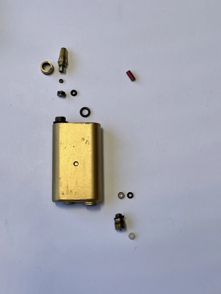 Kit de junta tórica de reparación de fugas de gas encendedor Cartier para cilindro de gas envío desde EE. UU. Nuevo Foto 3 de 4