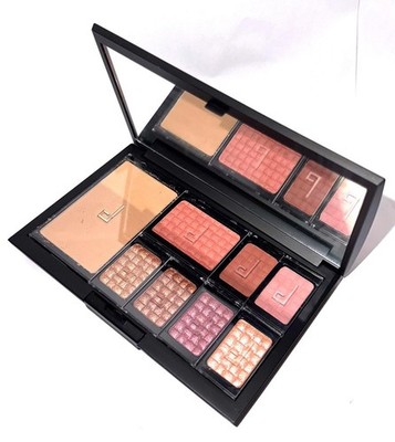 Doucce Eyeshadow/ Poudre/ Blush Palette Mixed Colour 