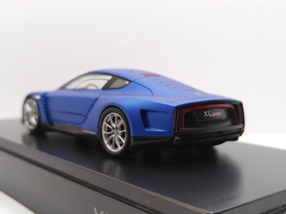 Spark 1/43 Dealer Volkswagen XL1 2014.  - Image 4 of 4