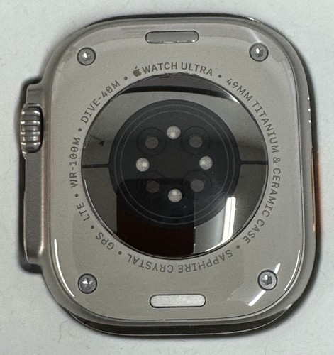 Apple Watch Ultra 49mm Boîtier Titane avec Boucle Alpine Verte, Medium - Occasion - Photo 17 sur 18