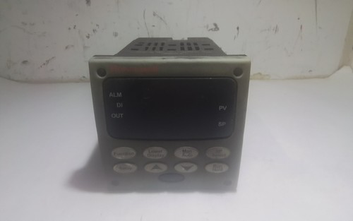 HONEYWELL DC2500-CE-0A00-200-00000-E0-0 UNIVERSAL DIGITAL CONTROLLER (VT14)