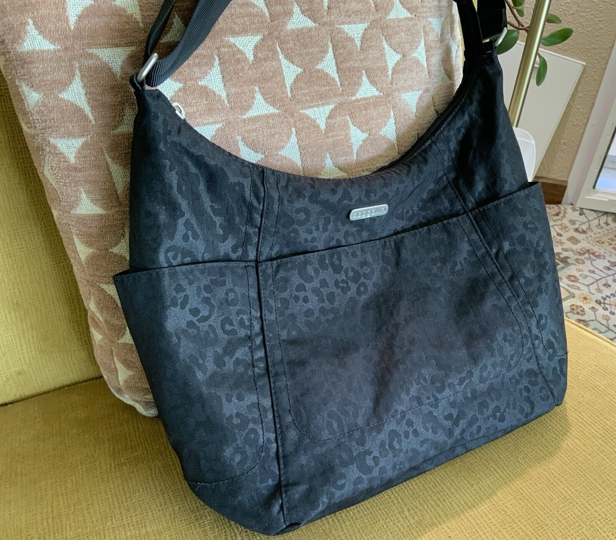 Travel Bag Baggallini Travel Hobo Baggallini Black ANIMAL Print
