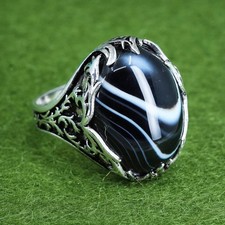 Size 10.5, VTG southwestern Sterling 925 silver handmade ring black white agate