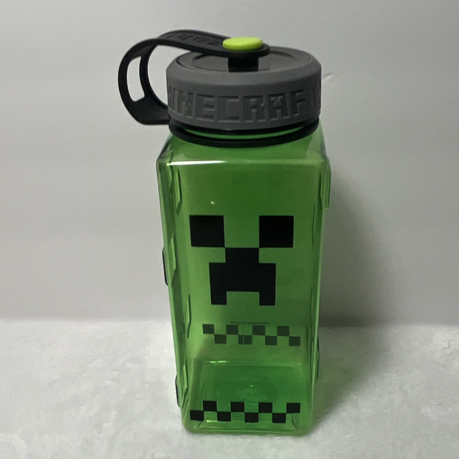 Green Bpa-free Plastic 36oz Screw Cap